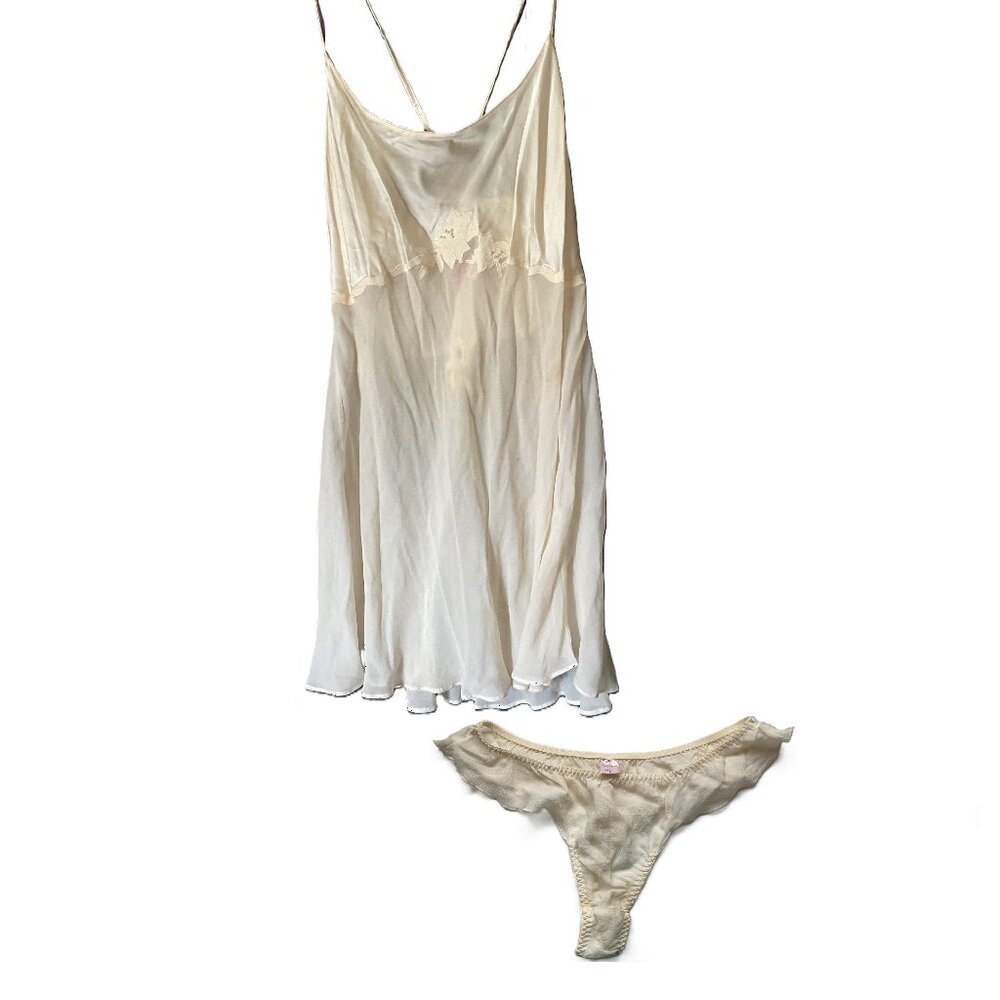 Victoria Secrets 100% silk ivory Babydoll Chemise & Panty Set (Orig $125)